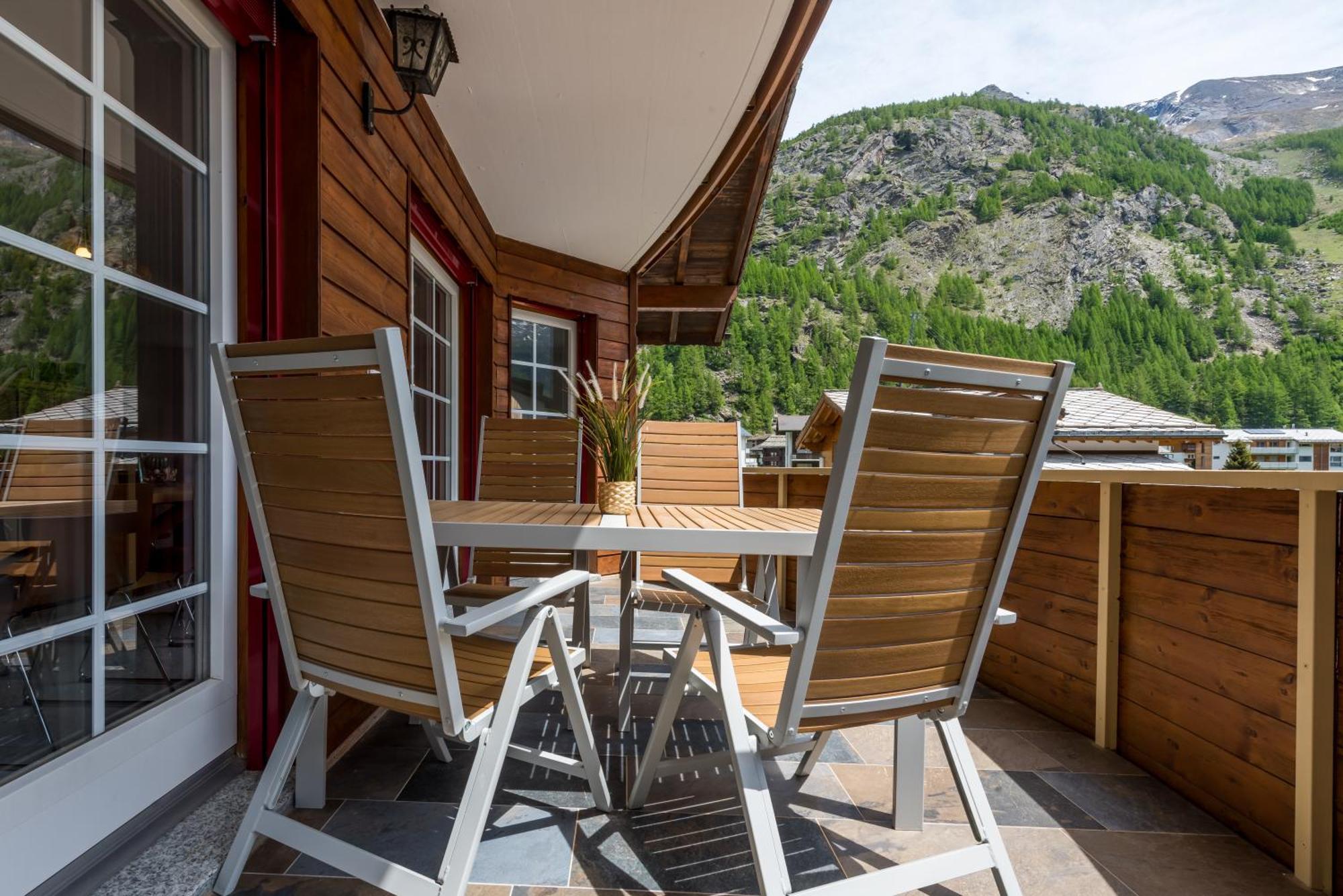 Montela Hotel & Resort - Casa Antares Saas-Grund Exterior photo